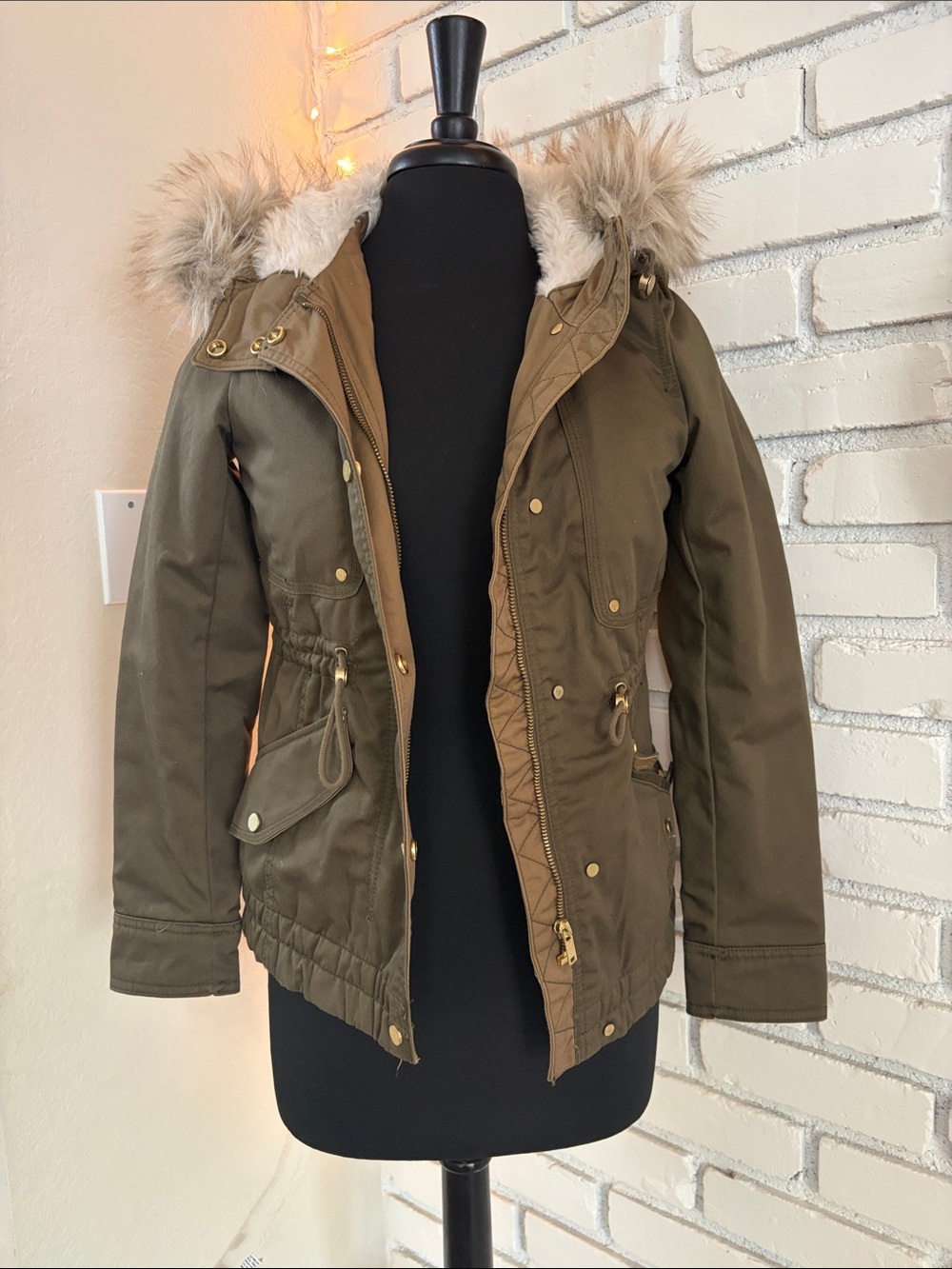 Women’s Olive Green Faux Fur Hooded Parka Jacket